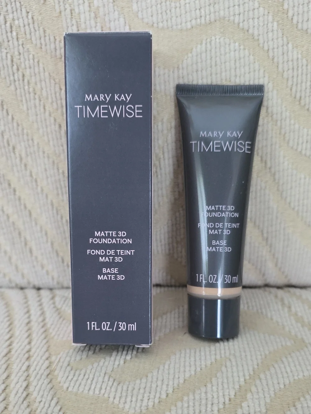 Mary Kay Timewise Matte 3D Foundation-Beige N 150- Brand New-Combo To Oily Skin
